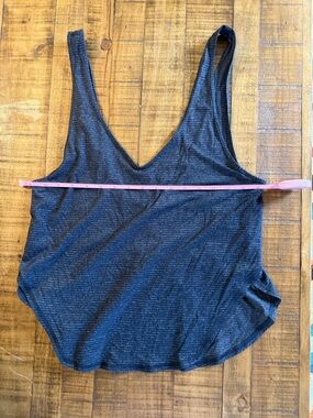 Lulu Dark Heather Gray V-Neck Tank Top